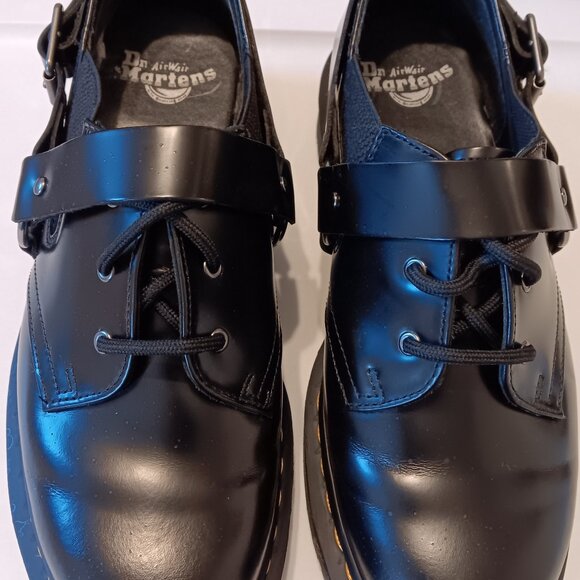Dr. Martens Shoe - Picture 1 of 5